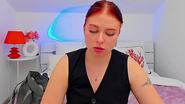 LizyBex: онлайн-секс-чат