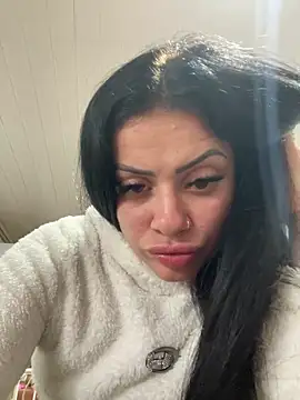 Chat +18 de belababyy ao vivo