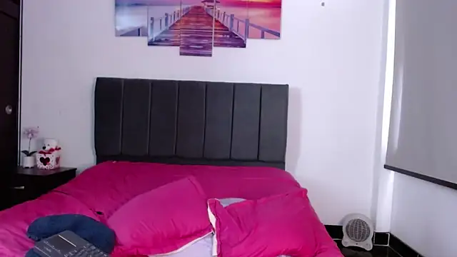 Daniela-hotn Live XXX chat