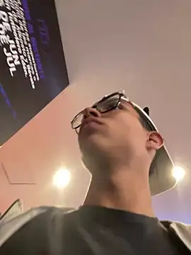 دردشة Andres_boy252 الجنسية المباشرة