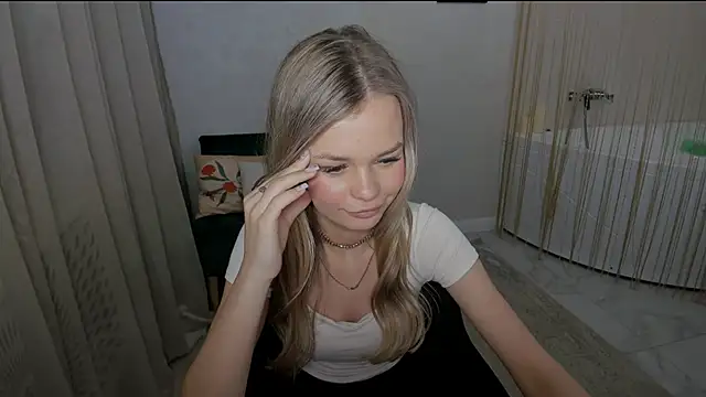 Živý XXX chat MidnighteAura