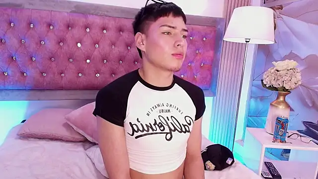 Chatroom XXX en direct de Connor_Kings