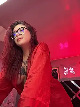 Red_Bunny_v Adlı Modelin Canlı XXX Sohbeti