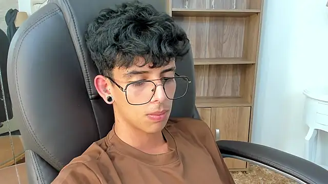 XXX chat uživo modela Ibratxandy
