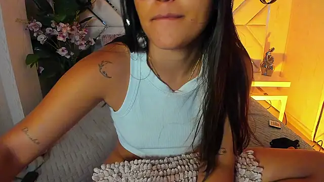 Janett_Moore XXX чат на живо