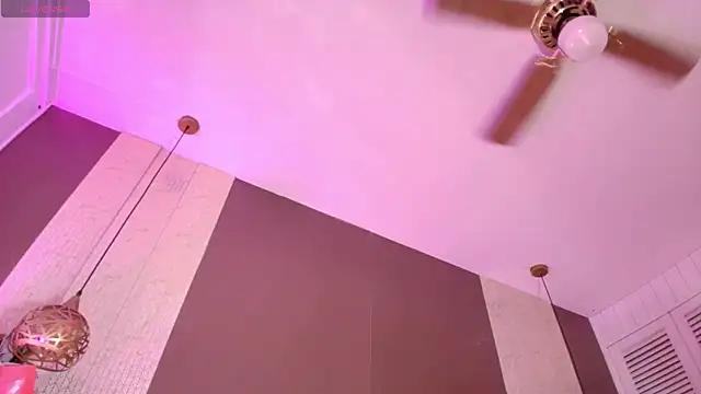 DannaDooll99's Live XXX Chat