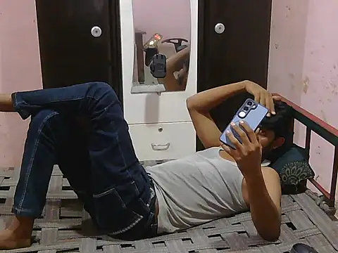 HotXKrish's Live XXX Chat
