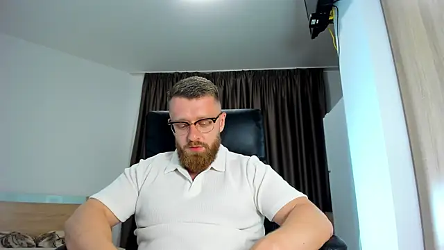 Živý XXX chat Findom_guy