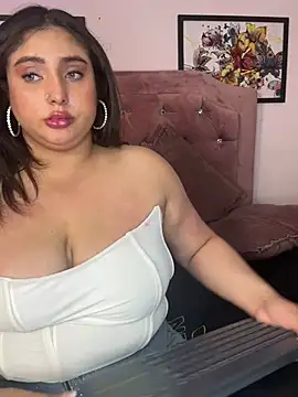 Selenee23 – Naživo XXX chat