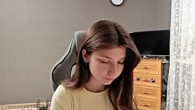 LunnaBliss Adlı Modelin Canlı XXX Sohbeti