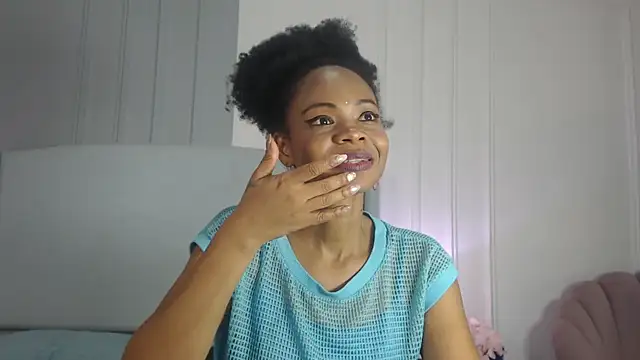دردشة ChantalGarner الجنسية المباشرة