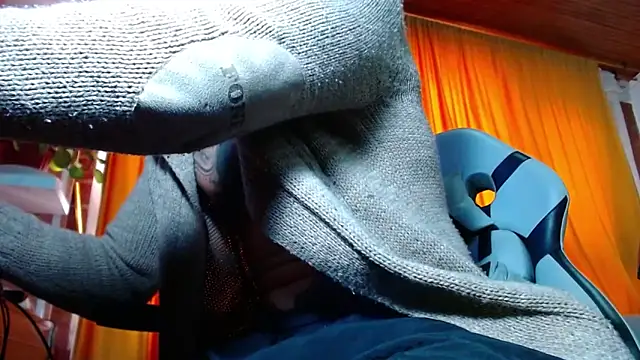 sebastian_horny 即時 XXX 聊天