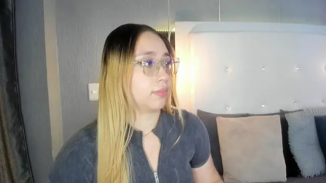 ximenanoah's Live XXX Chat