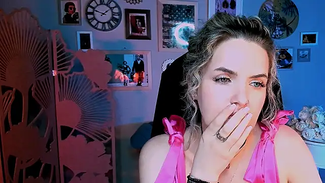 AliceSmite's Live XXX Chat