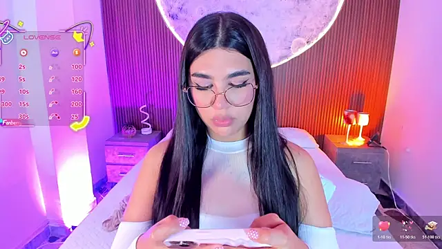 RoseCassie's Live XXX Chat