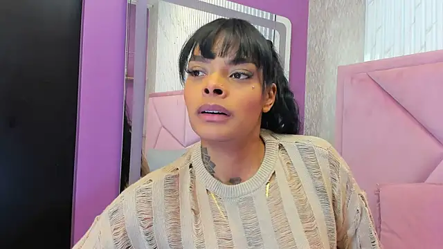 EmmaEbony_'s Live XXX Chat