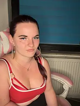 SecretSarah Live XXX Chat