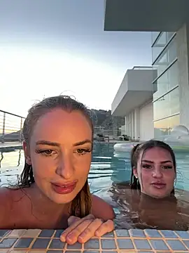 EvieEvans' Live XXX Chat