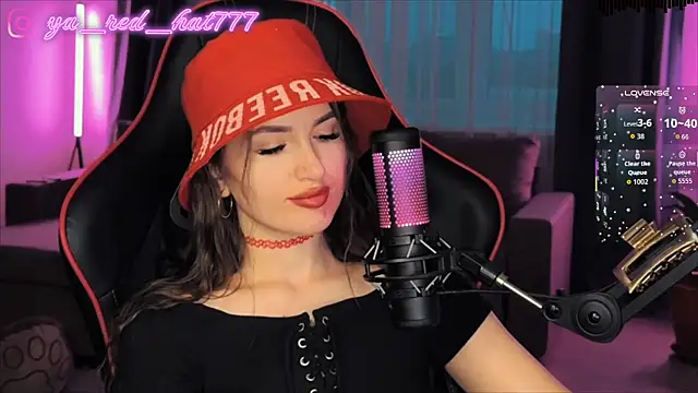 -RED_HAT- Live XXX-chat