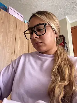 Miabonnett_'s Live XXX Chat