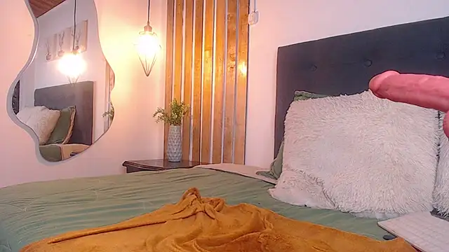 Chat XXX ao vivo de nikkystorm1_