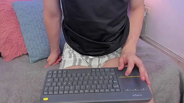 XXX chat uživo modela mykelcano