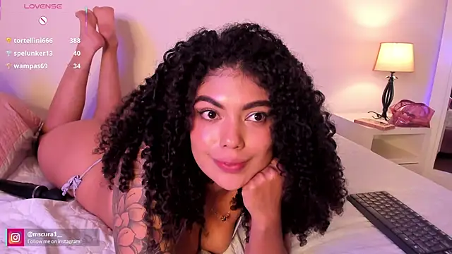 miss_curazao's Live XXX Chat