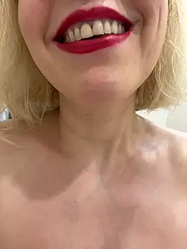 Yourdirtybitch Live XXX-Chat