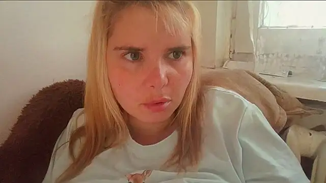 HornyElena's Live XXX Chat