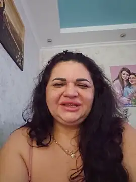-CUTE-EVVIL- Chat XXX live