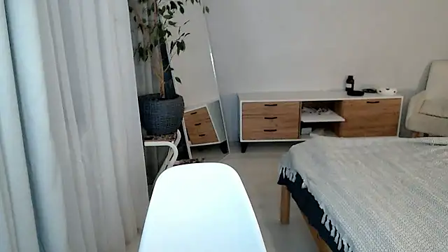 PolinaXXXXXJones' Live XXX Chat