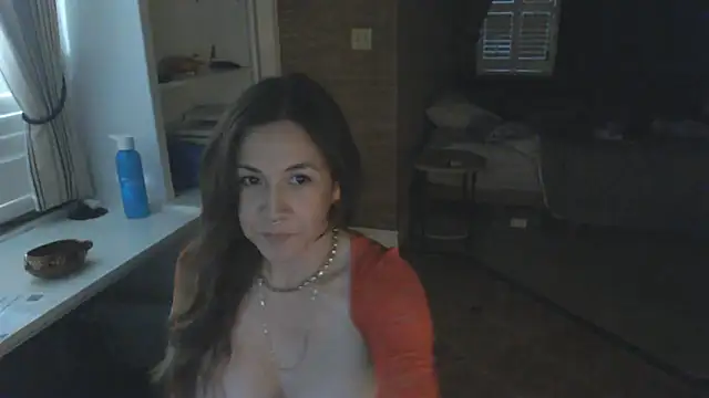 NightshiftLove's Live XXX Chat