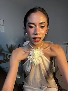 Chat +18 de CassandraLovve ao vivo