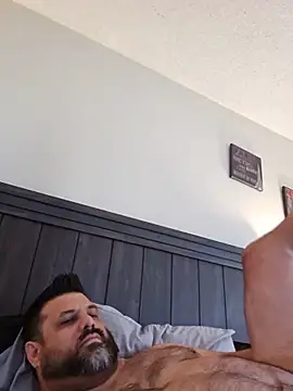 Roddog18's Live XXX Chat