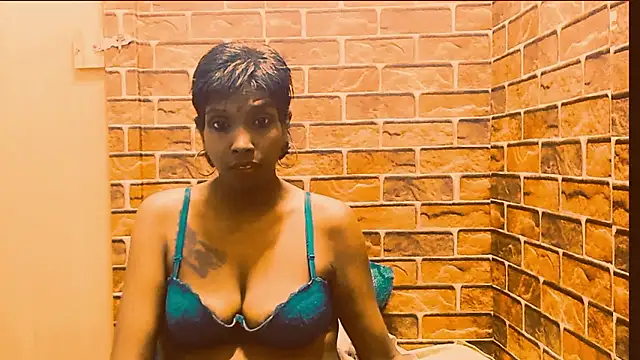 Fuckable_Nasty_MILFのライブXXXチャット