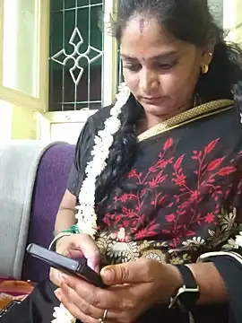 mynatamil143's Live XXX Chat