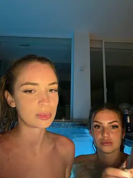 צ'אט XXX בשידור חי של EvieEvans