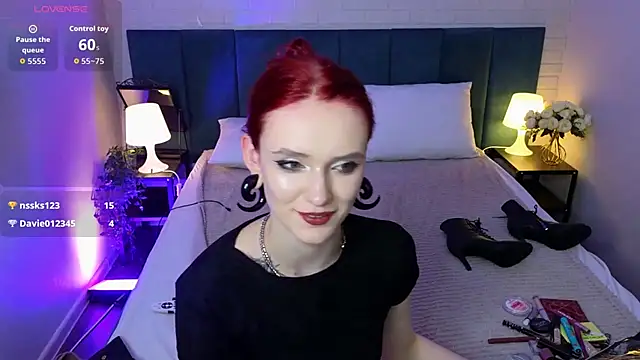 CrimsonMarquise Chat XXX in diretta