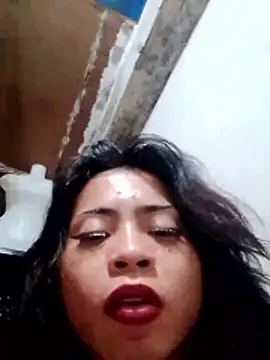 YourHotMenxie18's Live XXX Chat