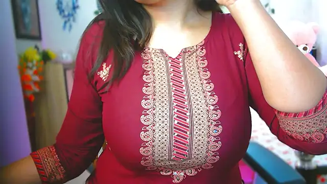 thyAnvi লাইভ XXX চ্যাট