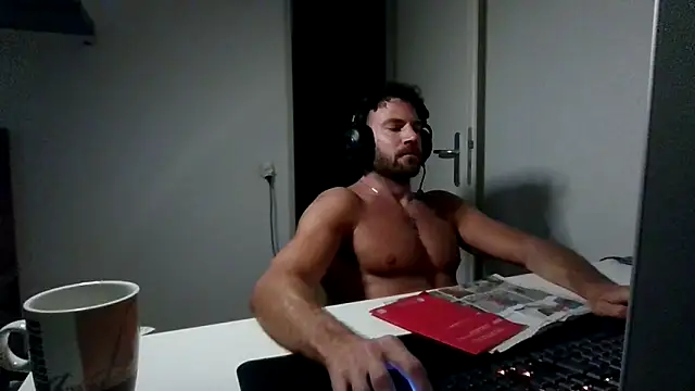 Chatroom XXX en direct de alpha-hunk