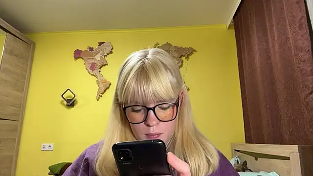 LeslyKellyn Live XXX chat