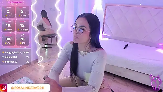 Chatroom XXX en direct de Rosalind_tay