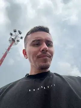 Chat XXX en directo de adam-rivera