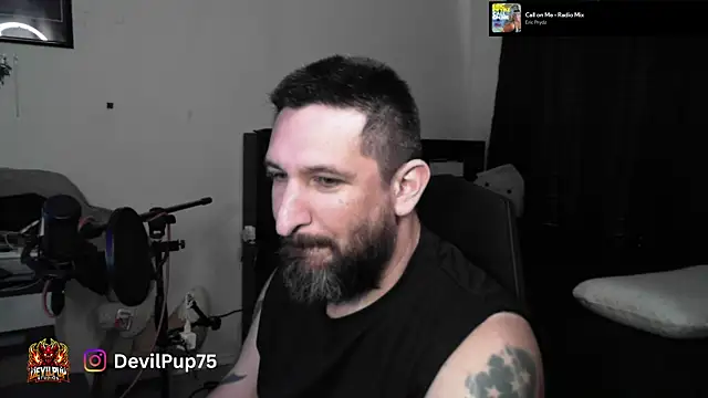 DevilPup75_ webkamerás műsora