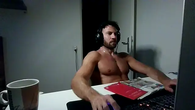 دردشة alpha-hunk الجنسية المباشرة