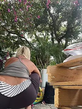 ADRIANNA_FOX élő XXX-chatje