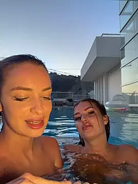 EvieEvans' Live XXX Chat