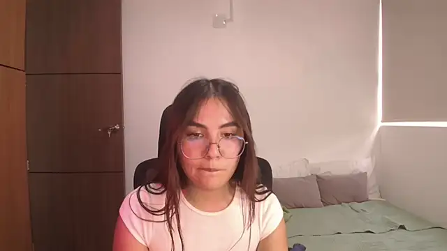 abbyyandmaxx 现场XXX聊天