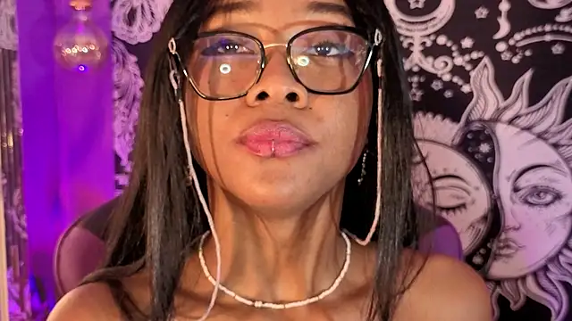 Gaia_Gatex live XXX chat